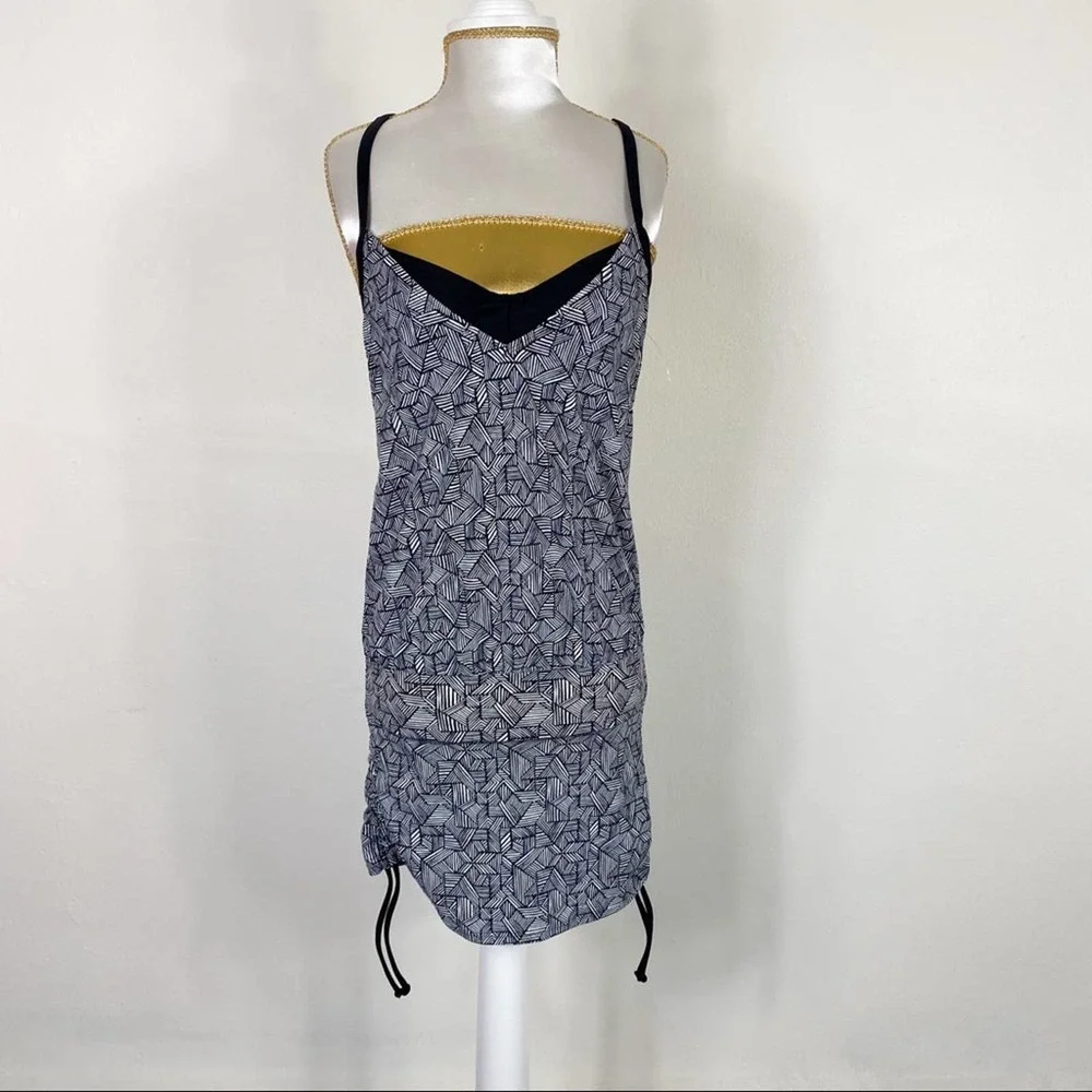 Athleta swim top gym workout abstract print 32B/C - Picture 3 of 7